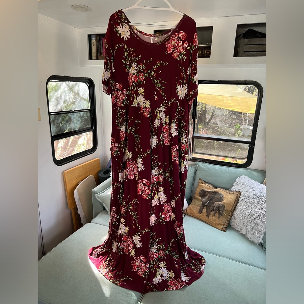 Stunning Maxi Dress by Longyuan (size: 5XL)